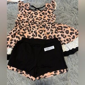Bella and Omi leopard set, new